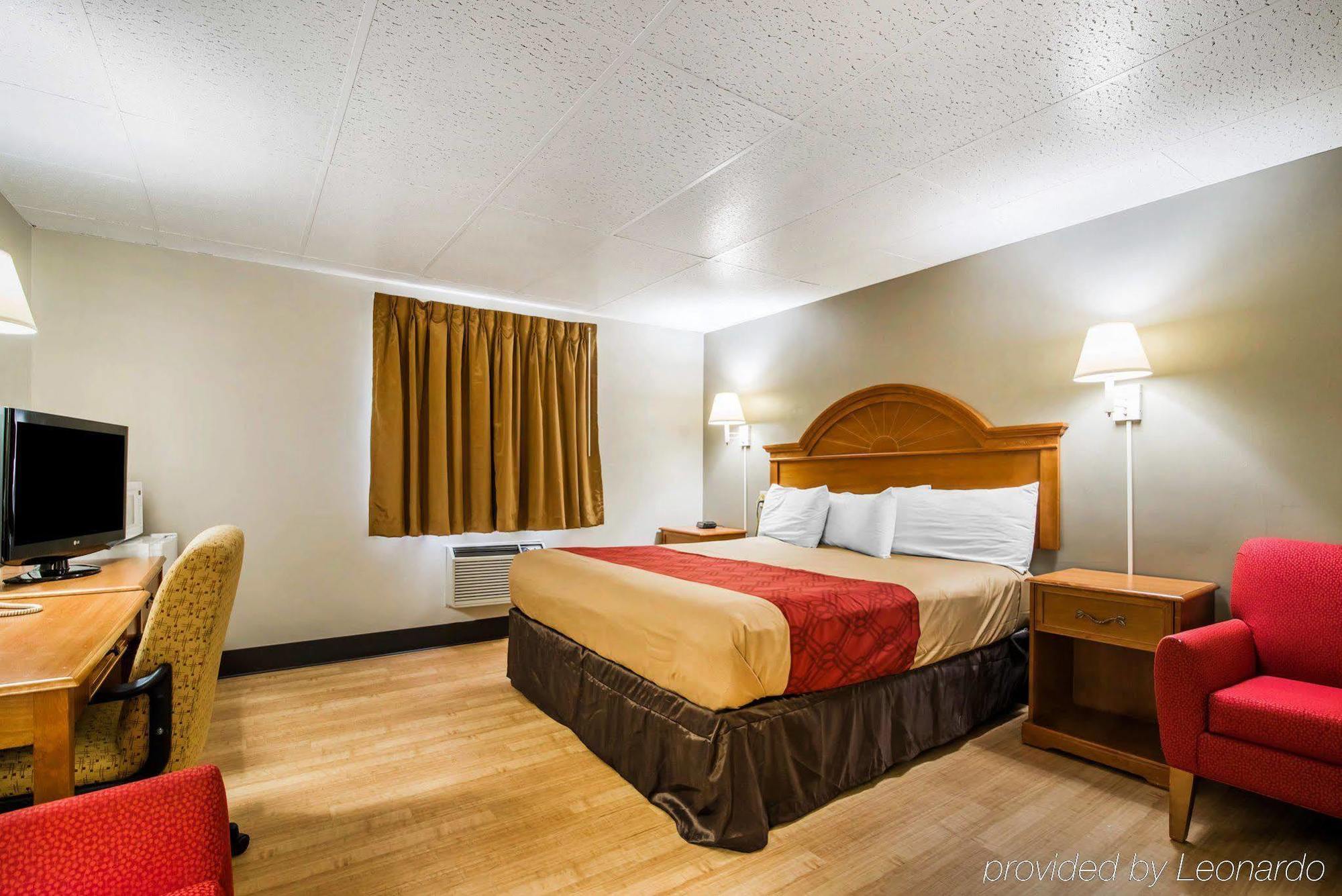 Econo Lodge نيو بالتز المظهر الخارجي الصورة