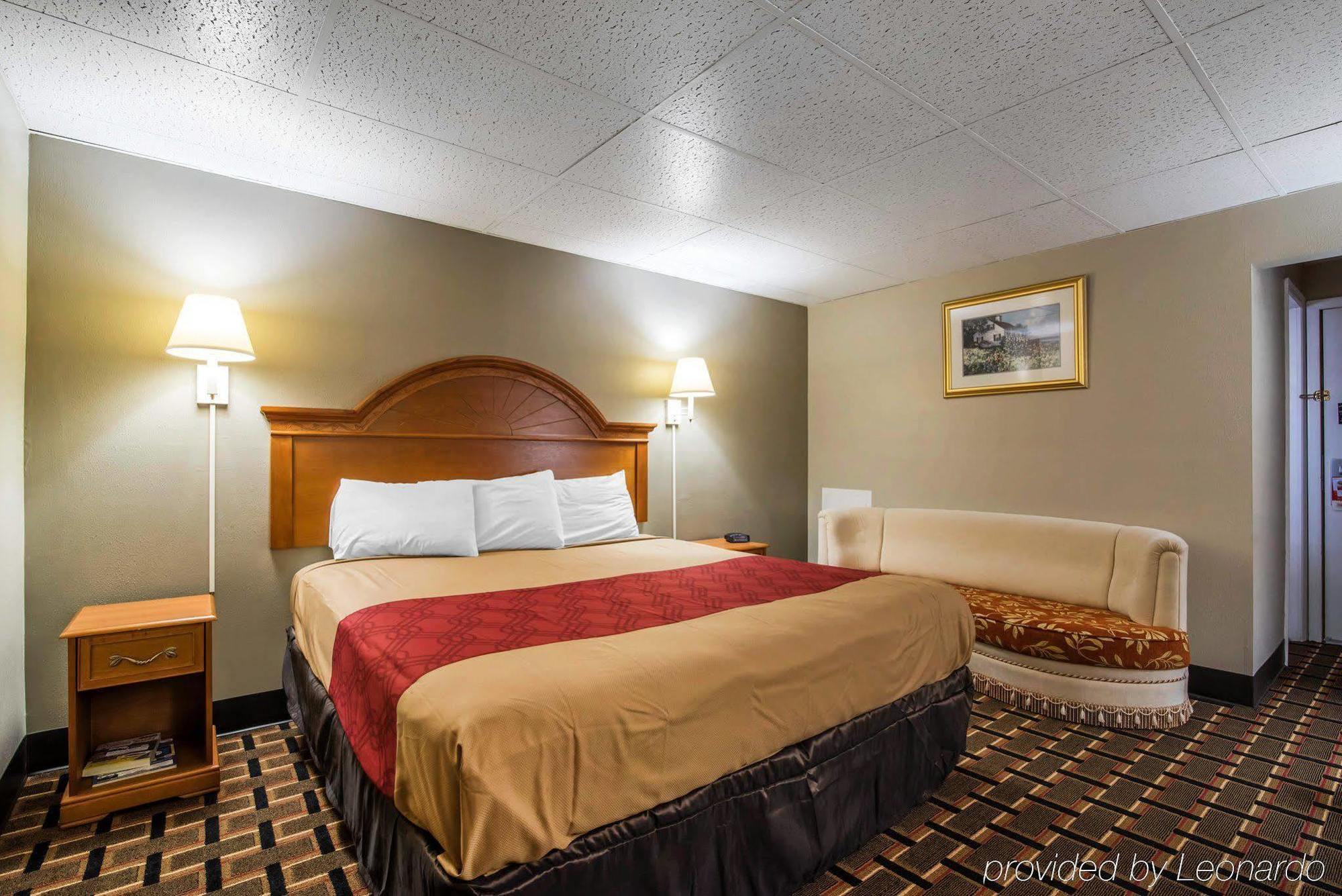 Econo Lodge نيو بالتز المظهر الخارجي الصورة