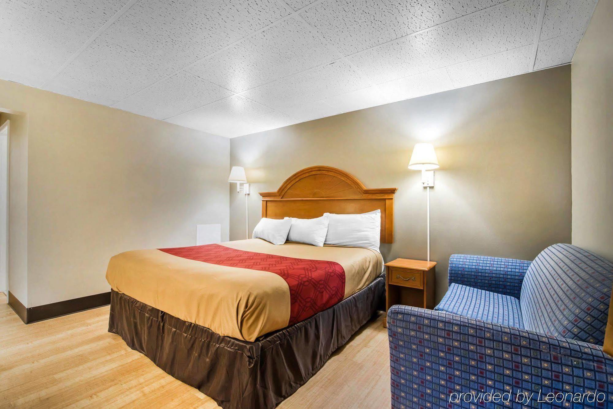 Econo Lodge نيو بالتز المظهر الخارجي الصورة