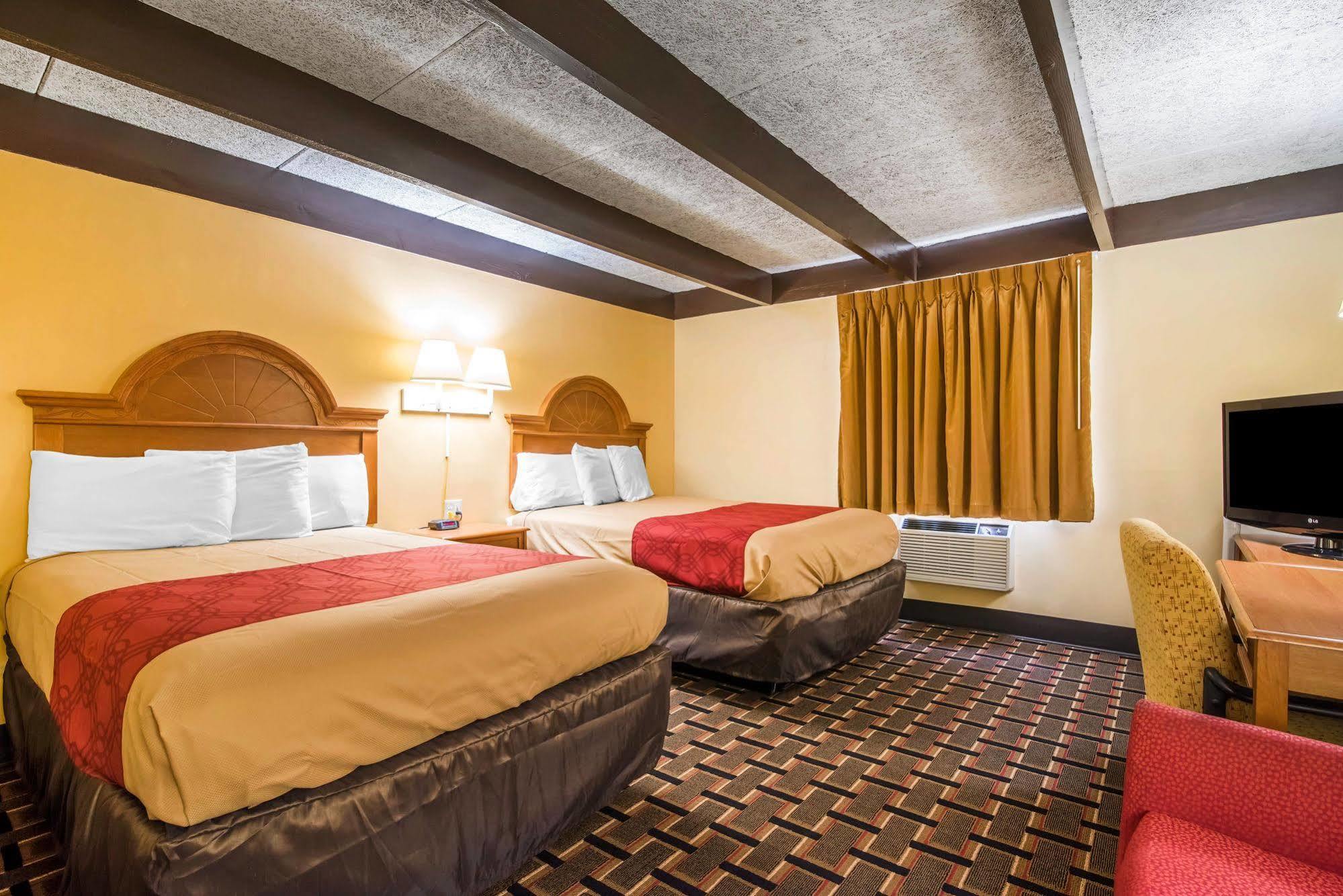 Econo Lodge نيو بالتز المظهر الخارجي الصورة