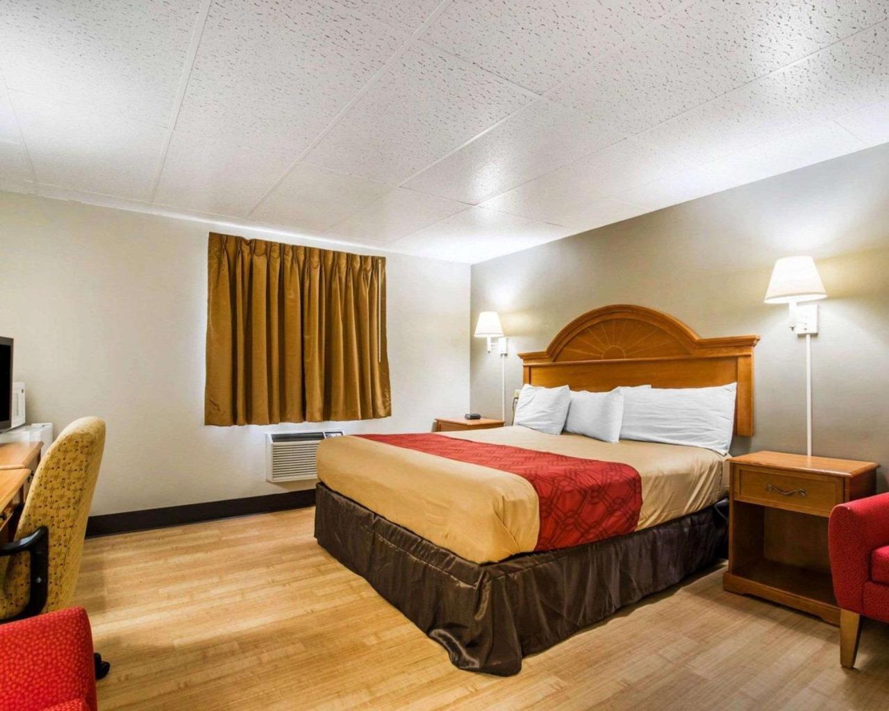 Econo Lodge نيو بالتز المظهر الخارجي الصورة