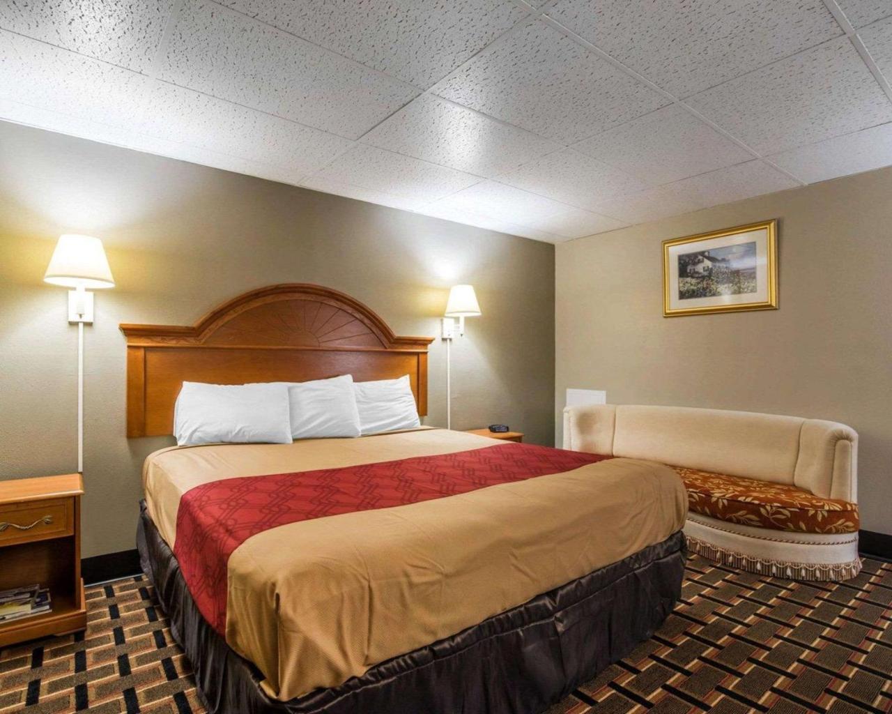 Econo Lodge نيو بالتز المظهر الخارجي الصورة