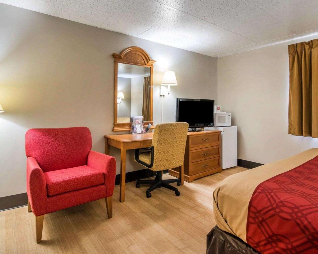 Econo Lodge نيو بالتز المظهر الخارجي الصورة