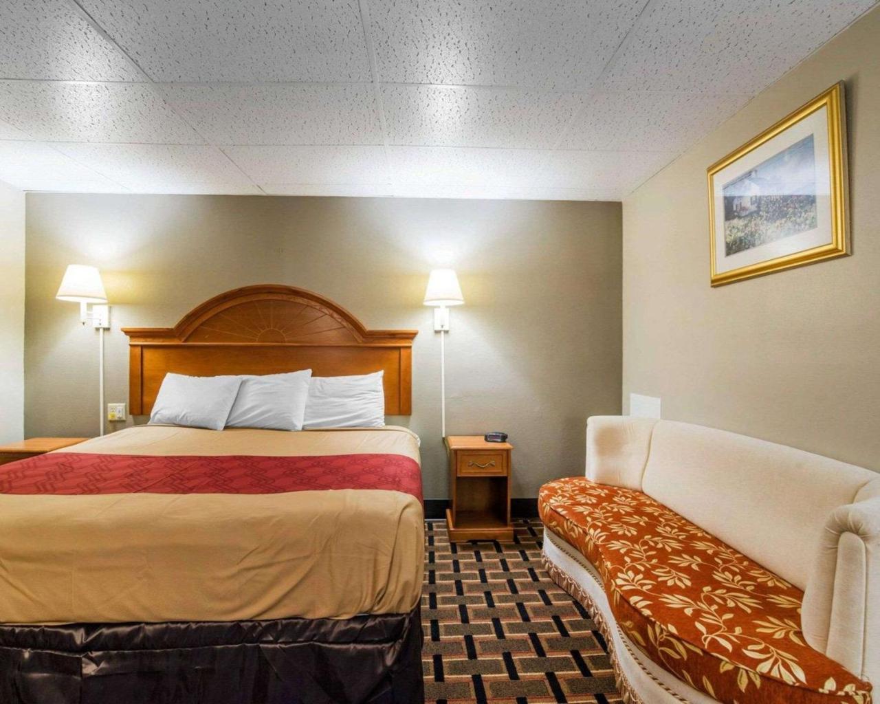 Econo Lodge نيو بالتز المظهر الخارجي الصورة